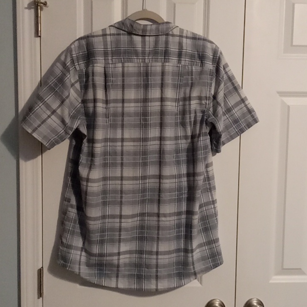 Classic Gray Plaid Button-Down Shirt - Picture 4 of 6